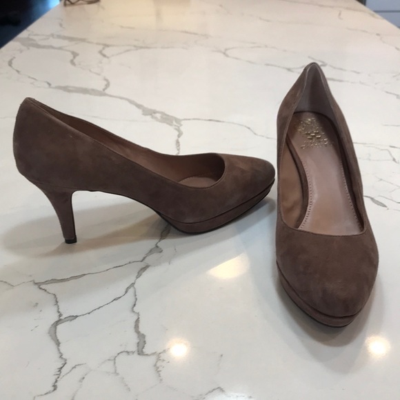 Vince Camuto Suede Pumps Cappuccino - Picture 6 of 8